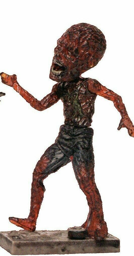 Loot Crate Exclusive 2016 Walking Dead McFarlane Figure – Zombie