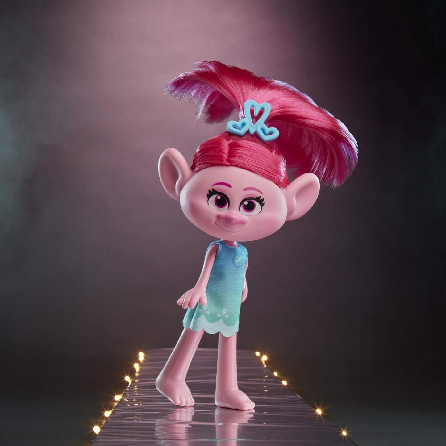 DreamWorks Trolls World Tour Stylin' Poppy Fashion Doll by Hasbro