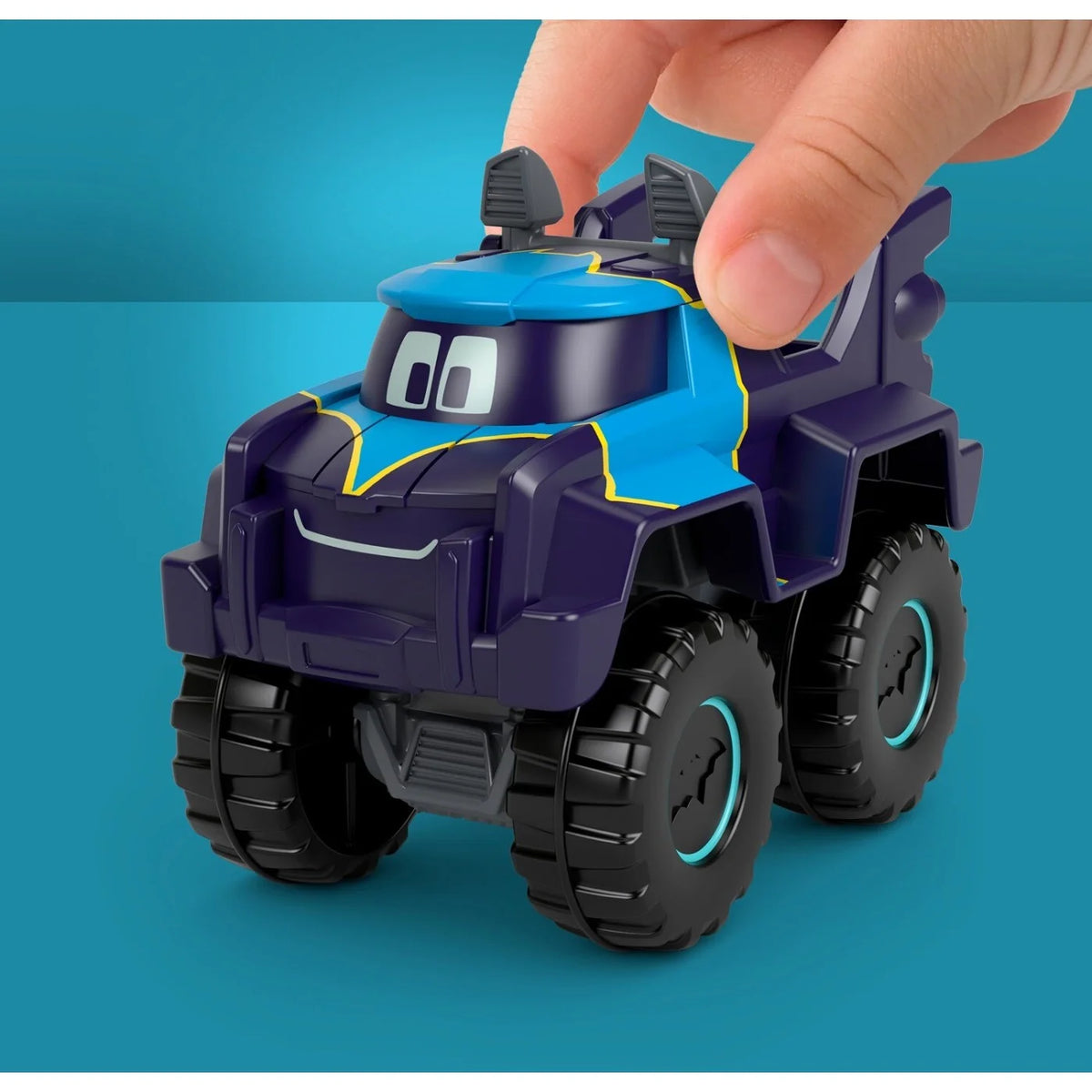 Bat T Ruck Fisher-Price DC Batwheels Buff The Bat-Truck – 1:55 Scale Diecast Vehi ...